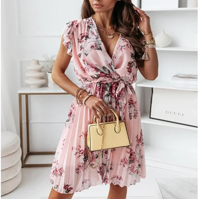 Effortlessly Elegant Dress with a Timeless Design