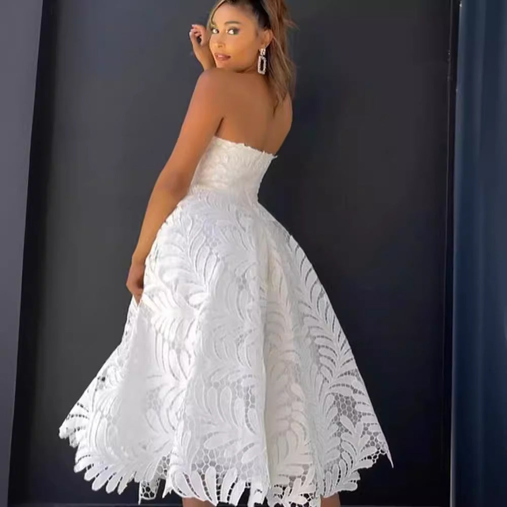 Effortlessly Elegant Dress with a Timeless Design