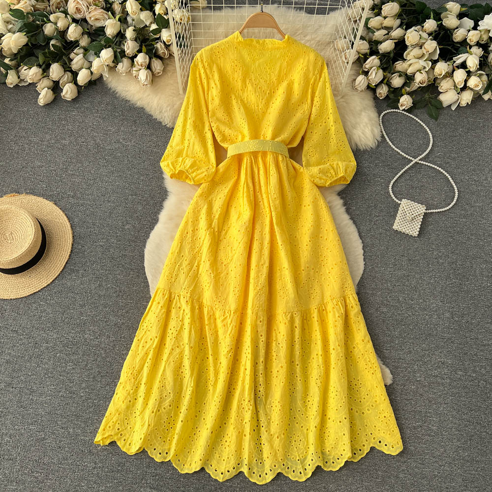 Sophisticated Dress with a Clean Classic Look
