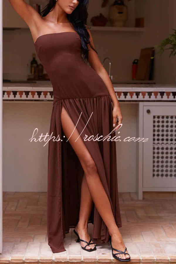 Sophisticated Dress with a Clean Classic Look
