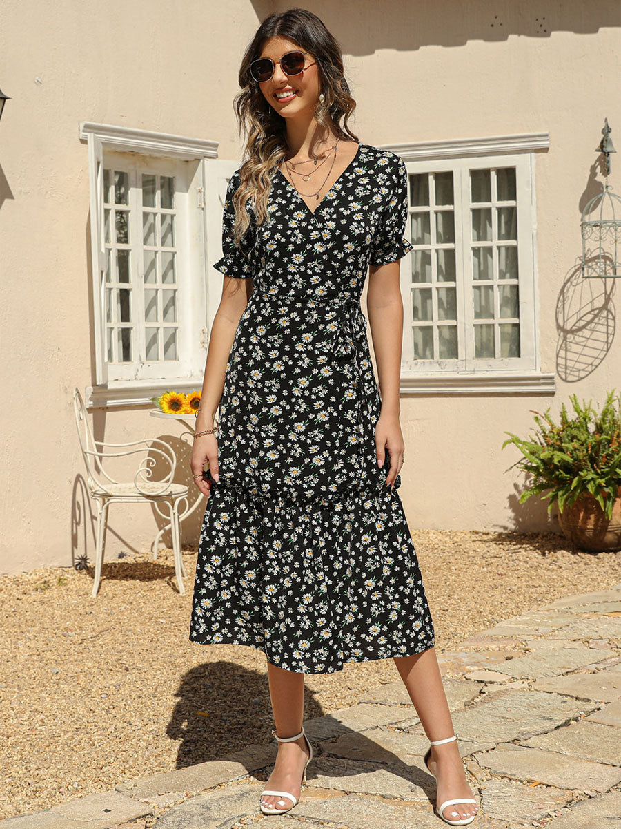 Sophisticated Dress with a Clean Classic Look