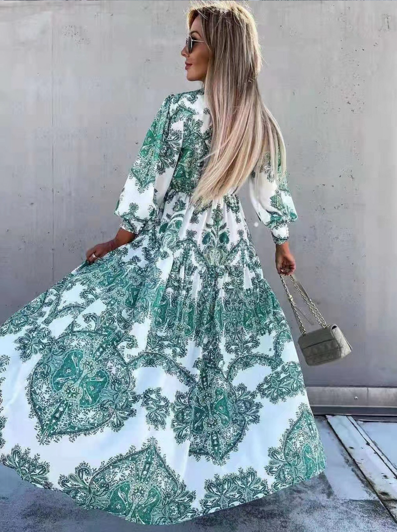 Sophisticated Dress with a Clean Classic Look