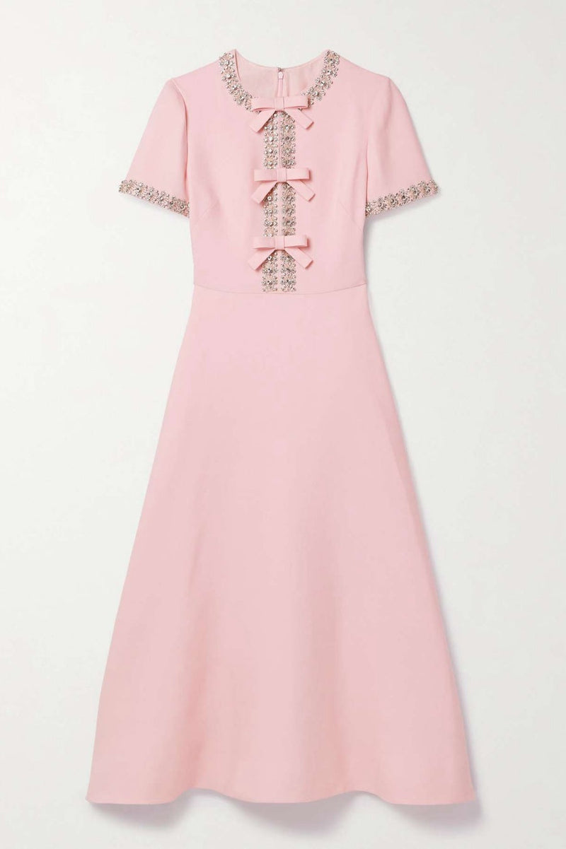 Sophisticated Dress with a Clean Classic Look