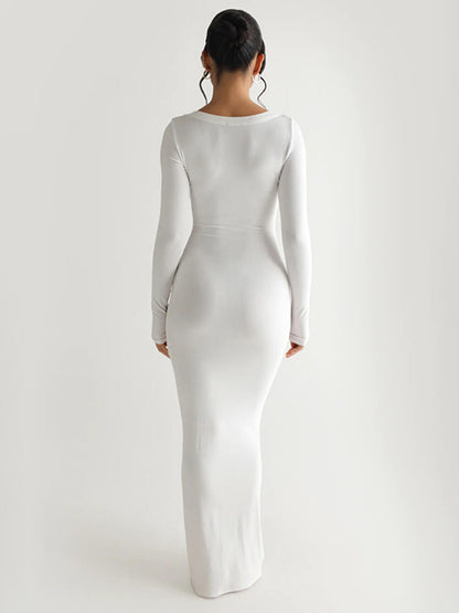 Beautifully Finished Dress in a Timeless Design