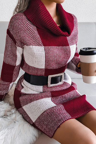 Well Tailored Sweater with a Graceful Silhouette