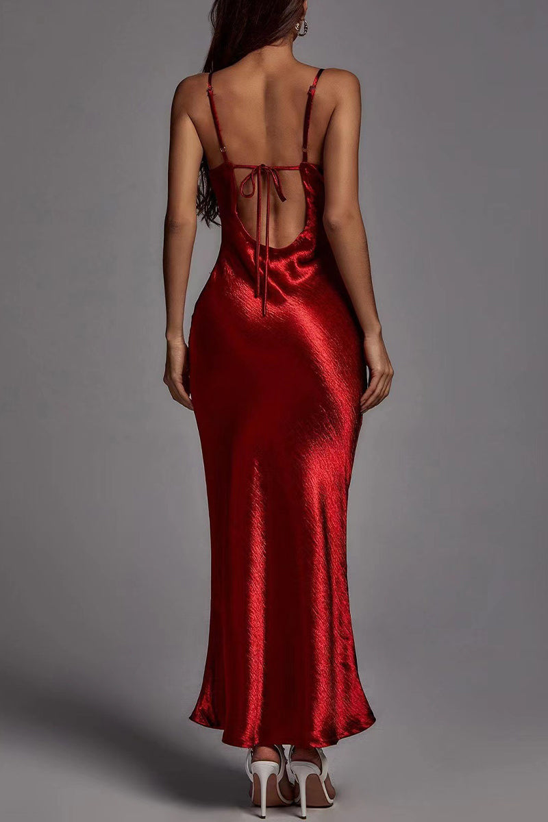 Beautifully Finished Dress in a Timeless Design