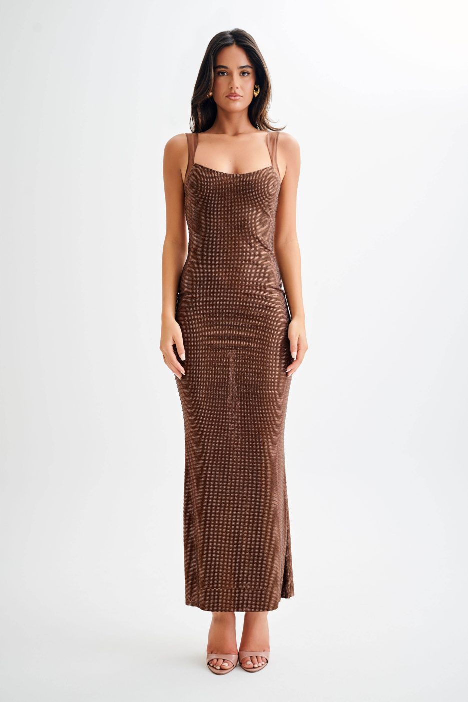 Gracefully Styled Dress for Any Occasion