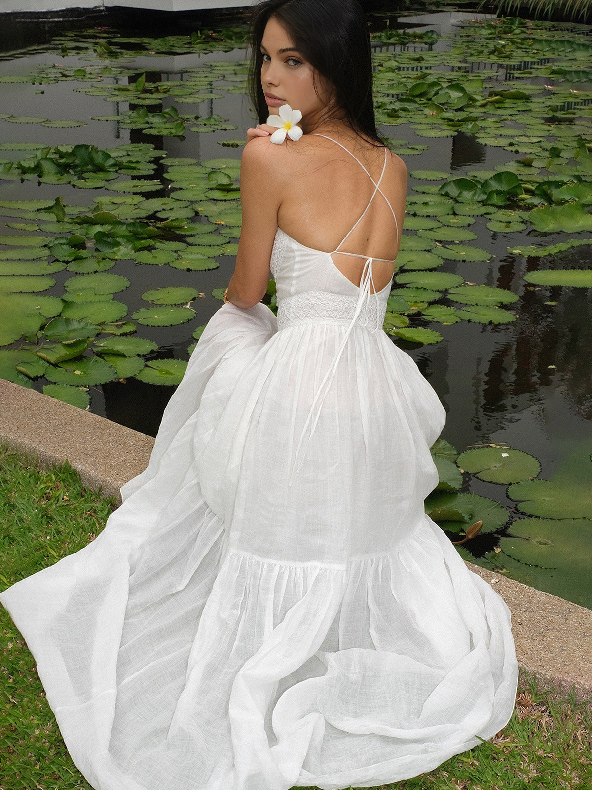 Sophisticated Dress with a Clean Classic Look