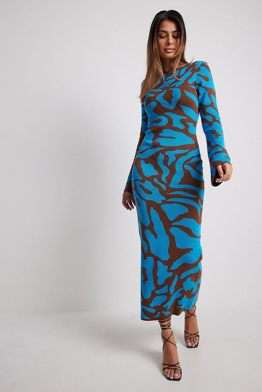 Gracefully Styled Dress for Any Occasion