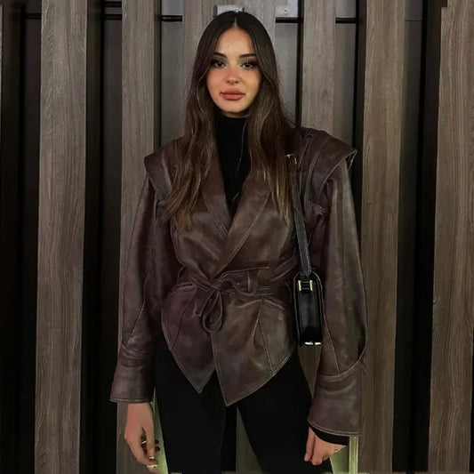 Effortlessly Elegant Coat with a Timeless Design