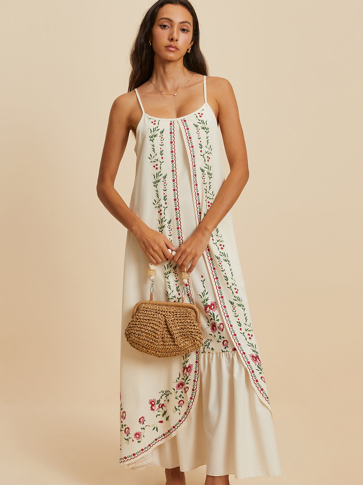 Well Tailored Dress with a Graceful Silhouette