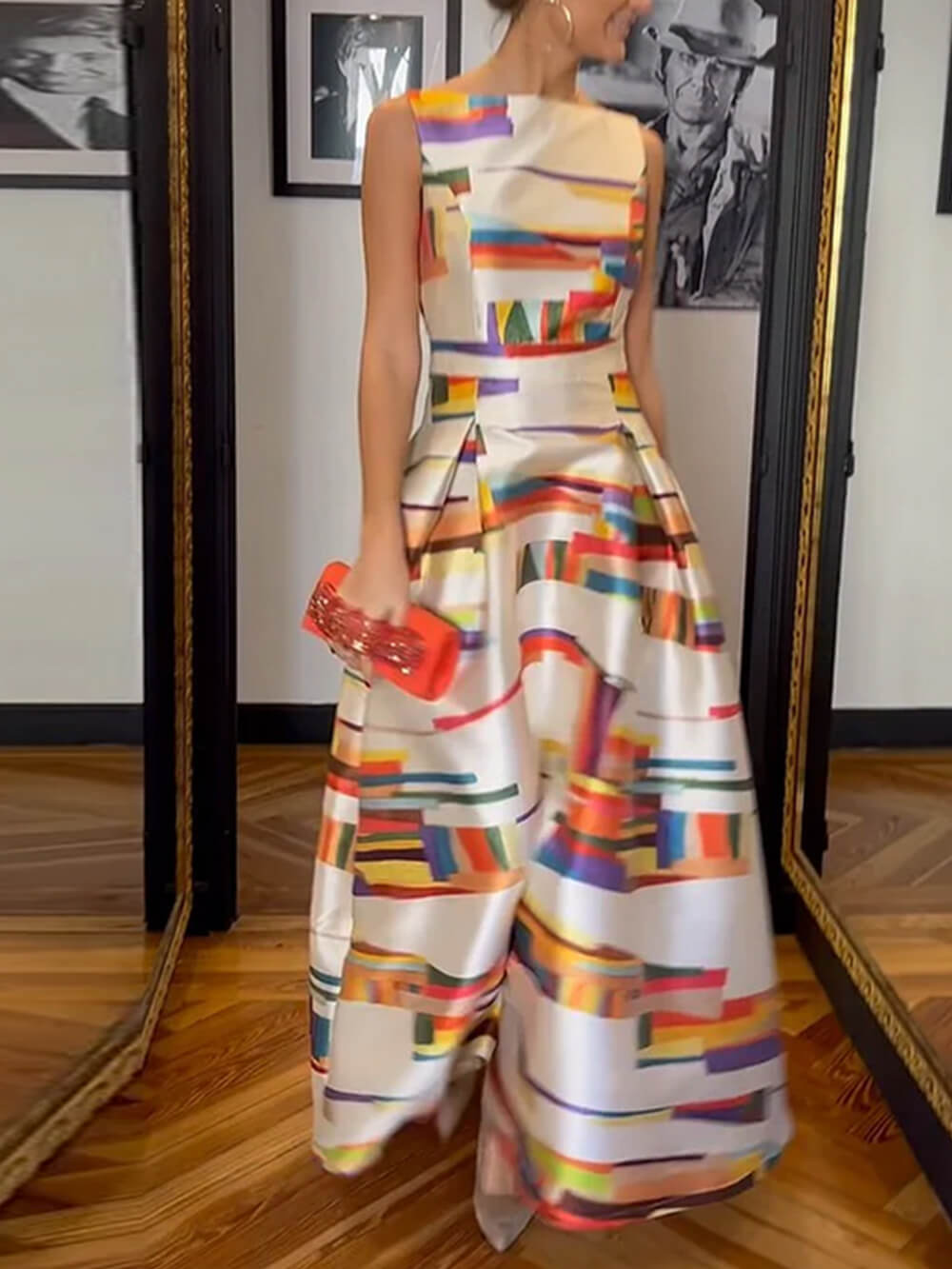 Effortlessly Elegant Dress with a Timeless Design