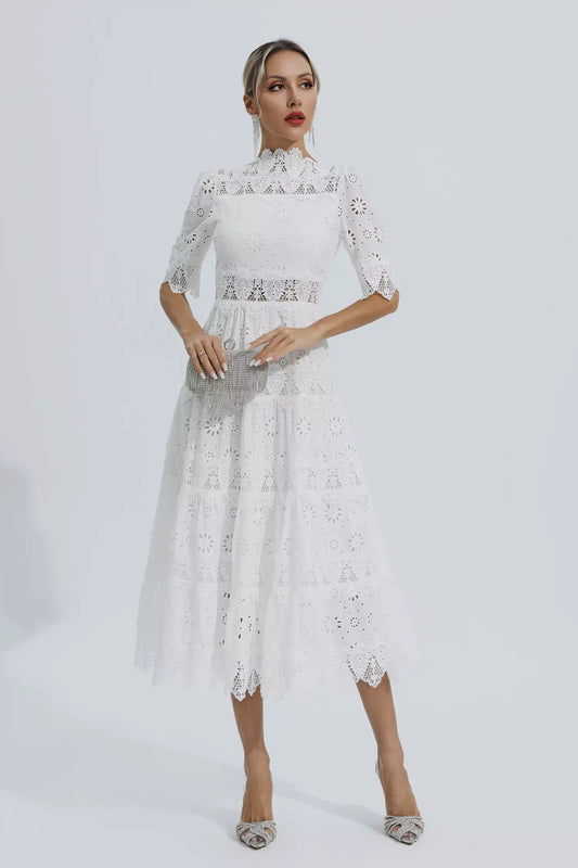 Classic Vintage Dress with a Flattering Fit