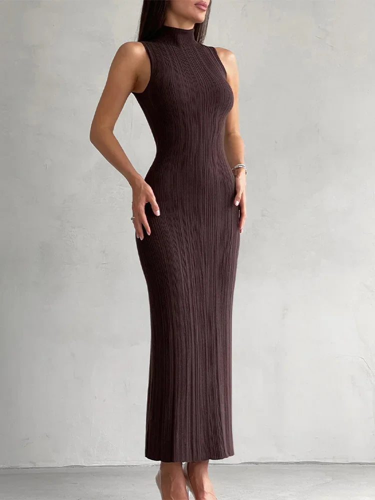 Sophisticated Dress with a Clean Classic Look