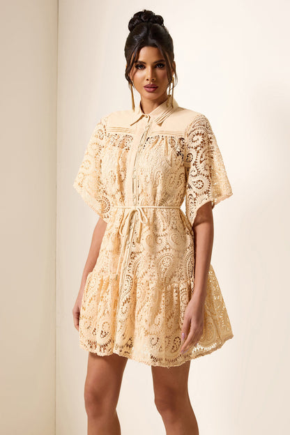 Effortlessly Elegant Dress with a Timeless Design