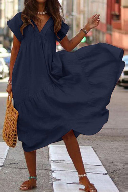 Beautifully Finished Dress in a Timeless Design