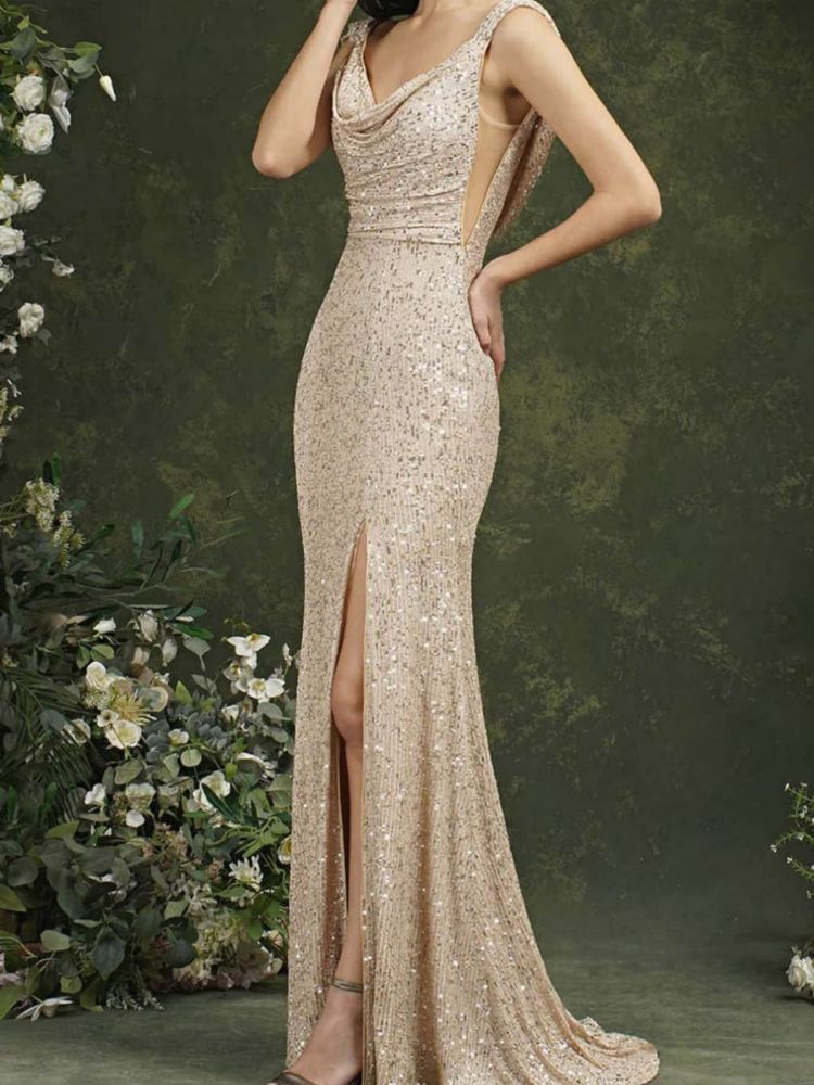 Gracefully Styled Dress for Any Occasion
