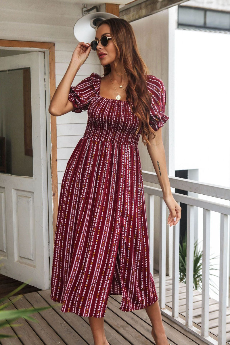 Classic Vintage Dress with a Flattering Fit