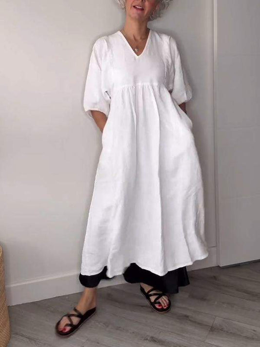 Classic Vintage Dress with a Flattering Fit