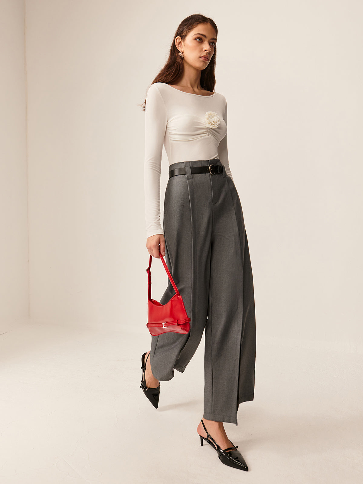 Elegantly Styled Pants for Everyday Wear