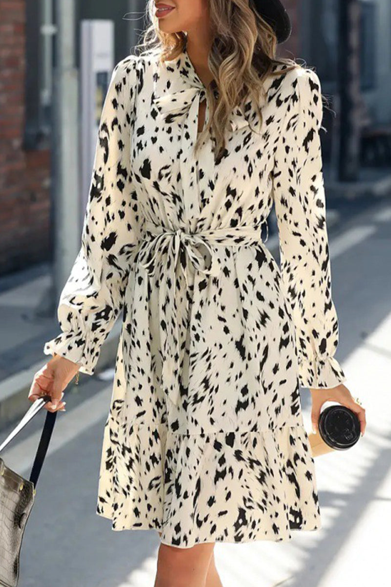 Effortlessly Elegant Dress with a Timeless Design