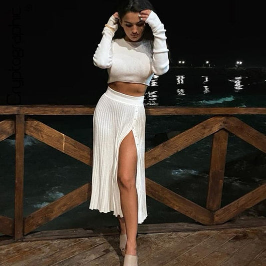 Effortlessly Elegant Sweater with a Timeless Design