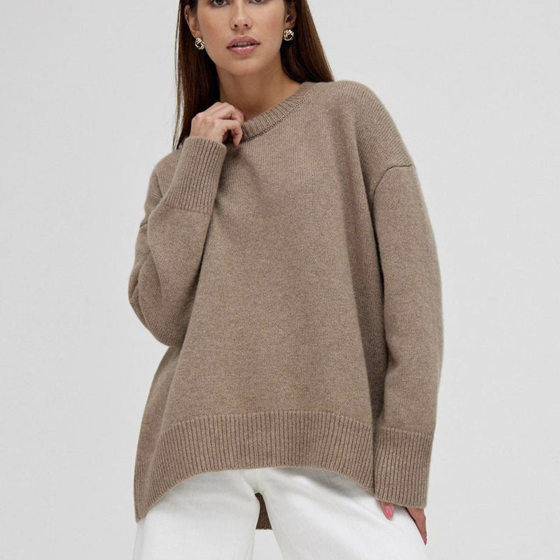 Effortlessly Elegant Sweater with a Timeless Design