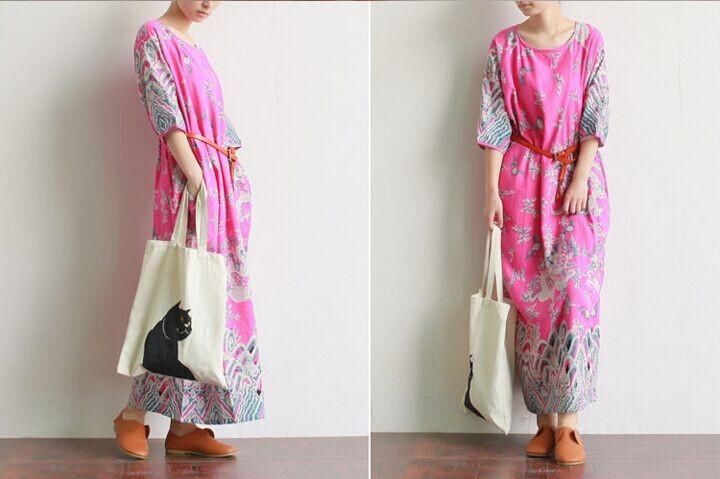 Classic Vintage Dress with a Flattering Fit