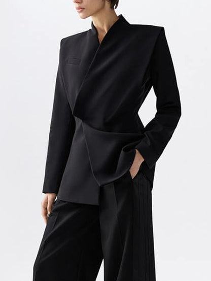 Effortlessly Elegant Garment with a Timeless Design