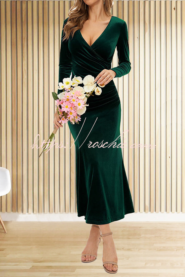 Classic Vintage & Enduringly Stylish Dress