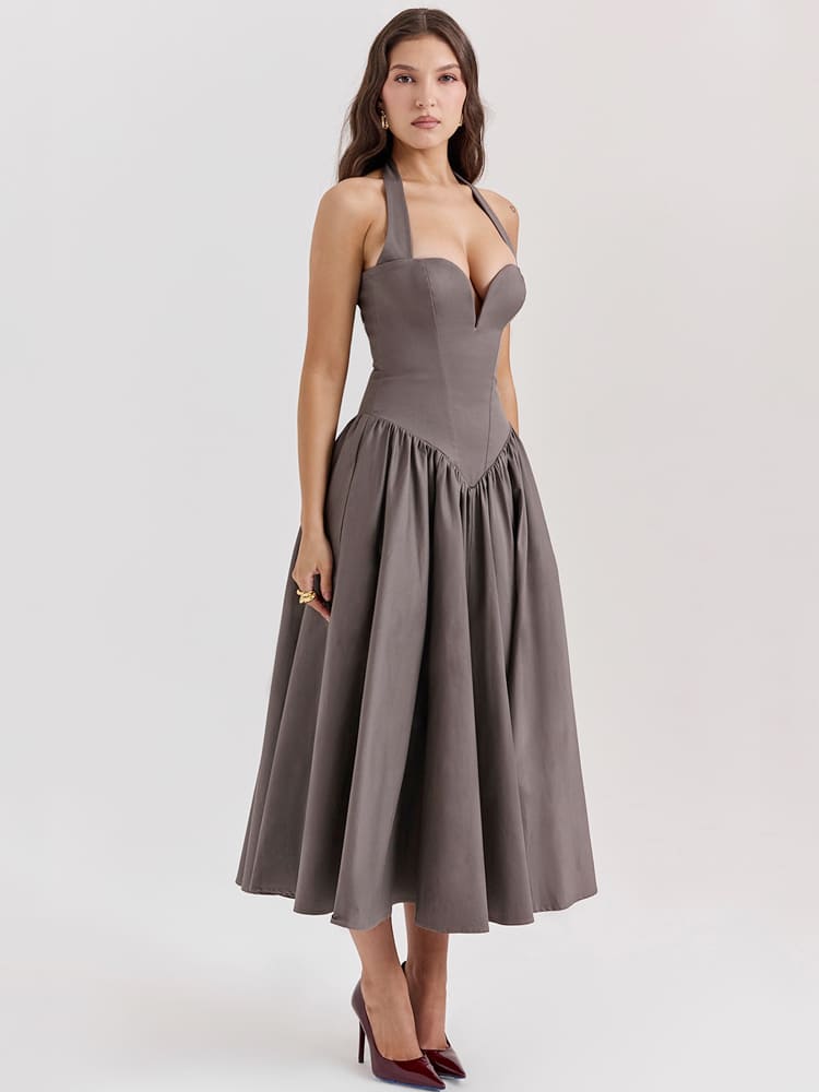 Beautifully Crafted Dress in a Classic Style