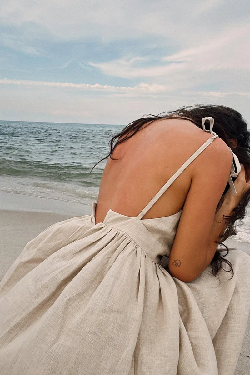 Effortlessly Elegant Dress with a Timeless Design