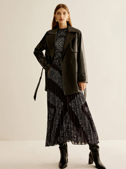 Sophisticated Dress with a Clean Classic Look