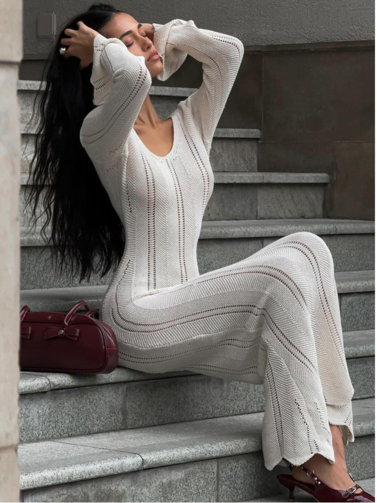Effortlessly Elegant Sweater with a Timeless Design