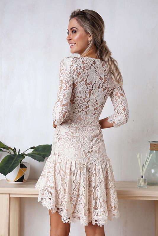 Classic Vintage Dress with a Flattering Fit