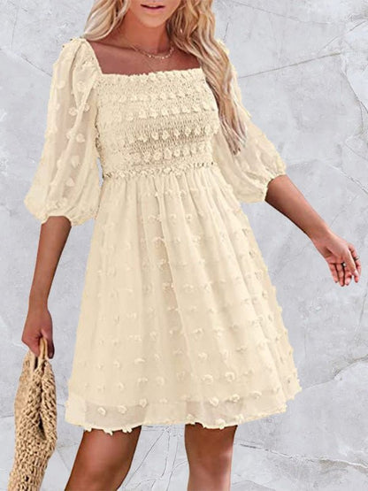 Well Tailored Dress with a Graceful Silhouette