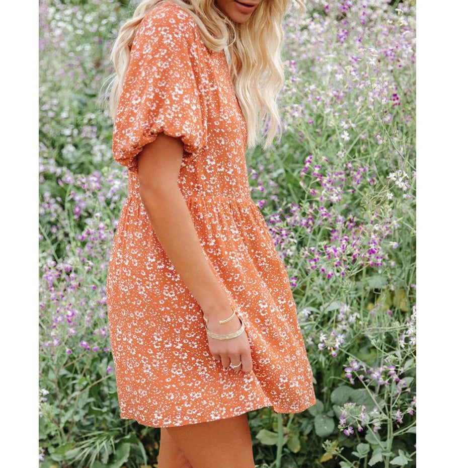 Classic Vintage Dress with a Flattering Fit