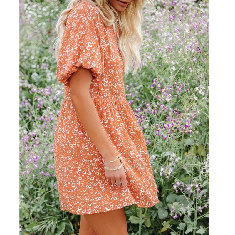 Classic Vintage Dress with a Flattering Fit