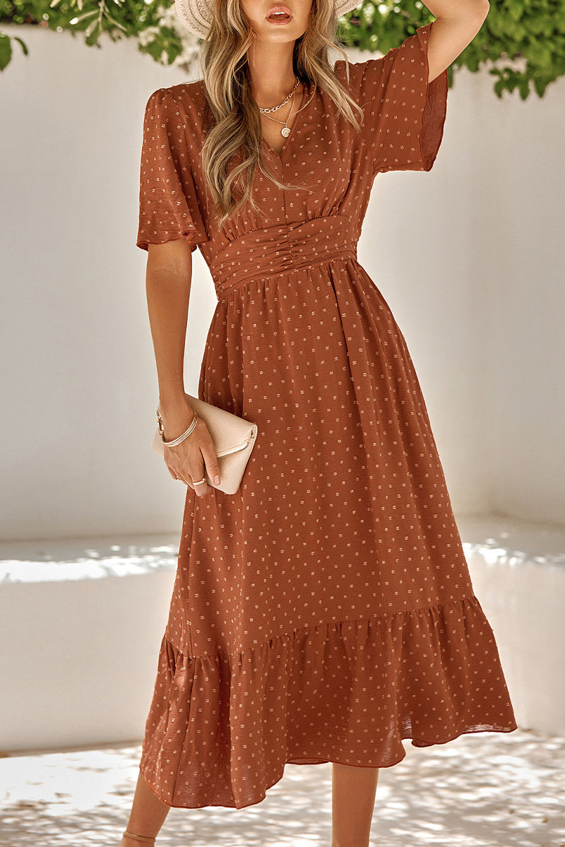 Well Tailored Dress with a Graceful Silhouette