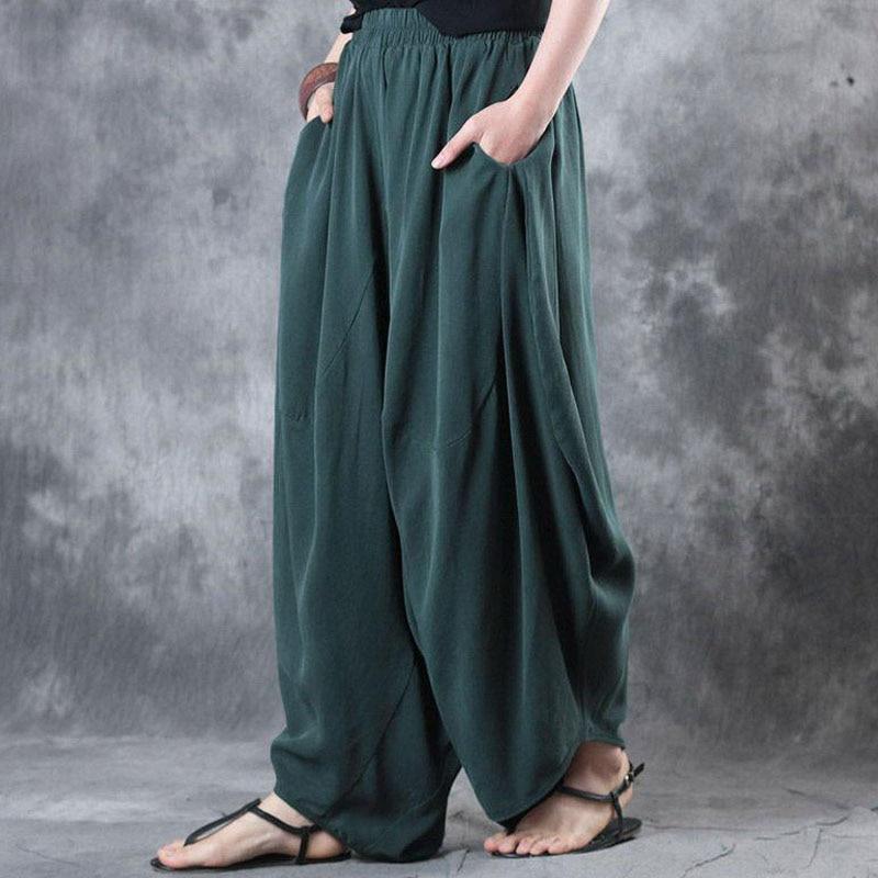 Beautifully Finished Pants in a Timeless Design