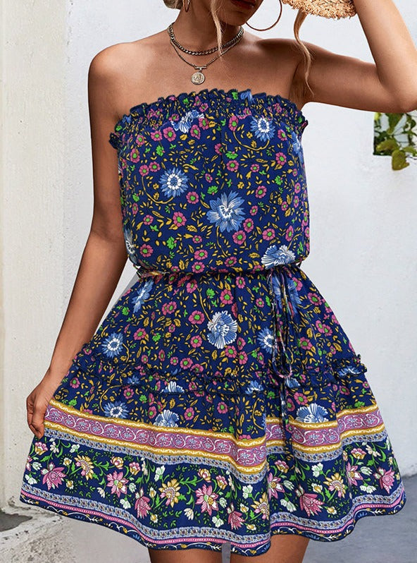 Classic Vintage Dress with a Flattering Fit