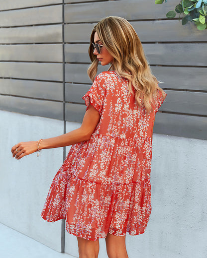 Beautifully Finished Dress in a Timeless Design