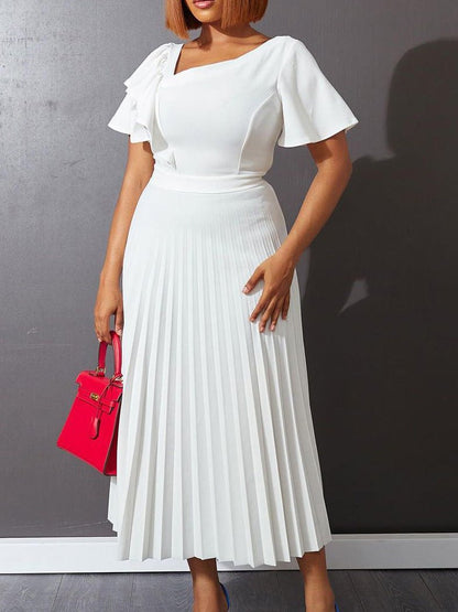 Effortlessly Elegant Dress with a Timeless Design