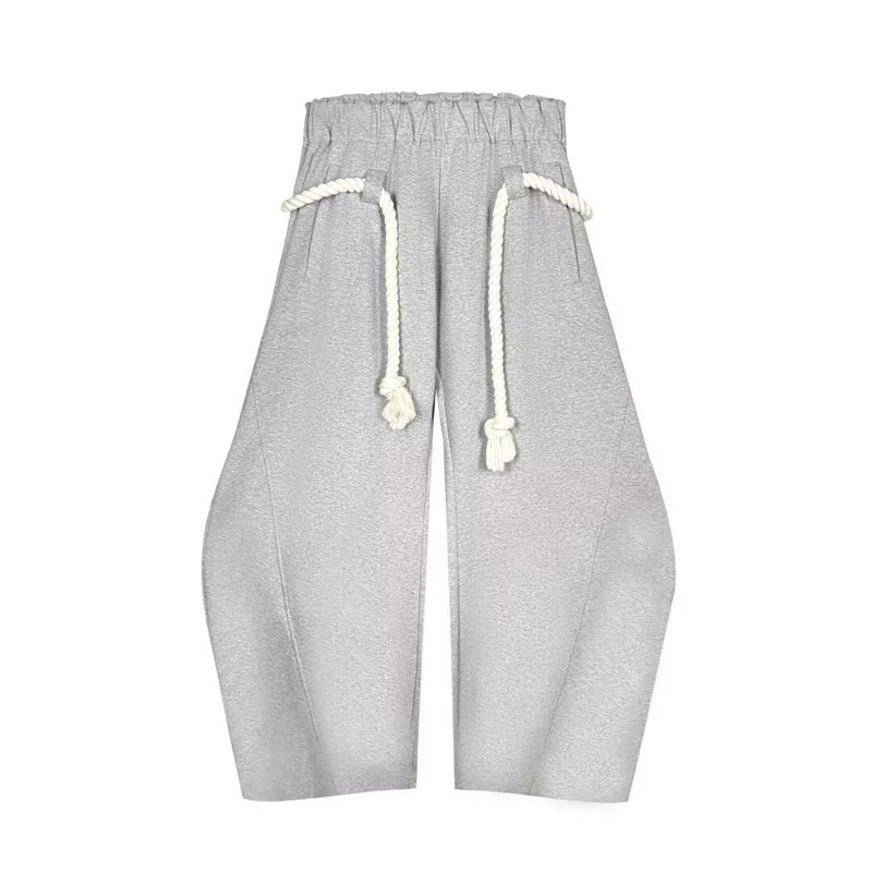 Beautifully Finished Pants in a Timeless Design