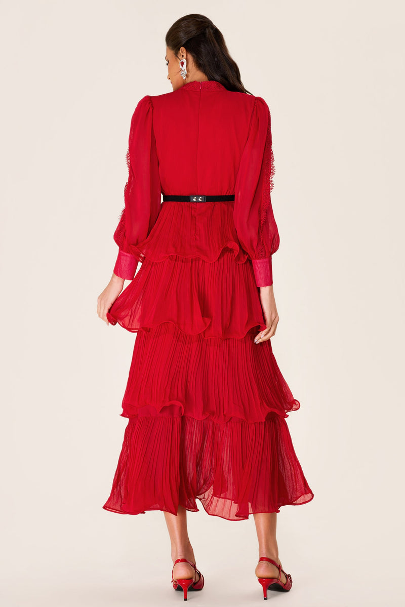 Beautifully Crafted Dress in a Classic Style