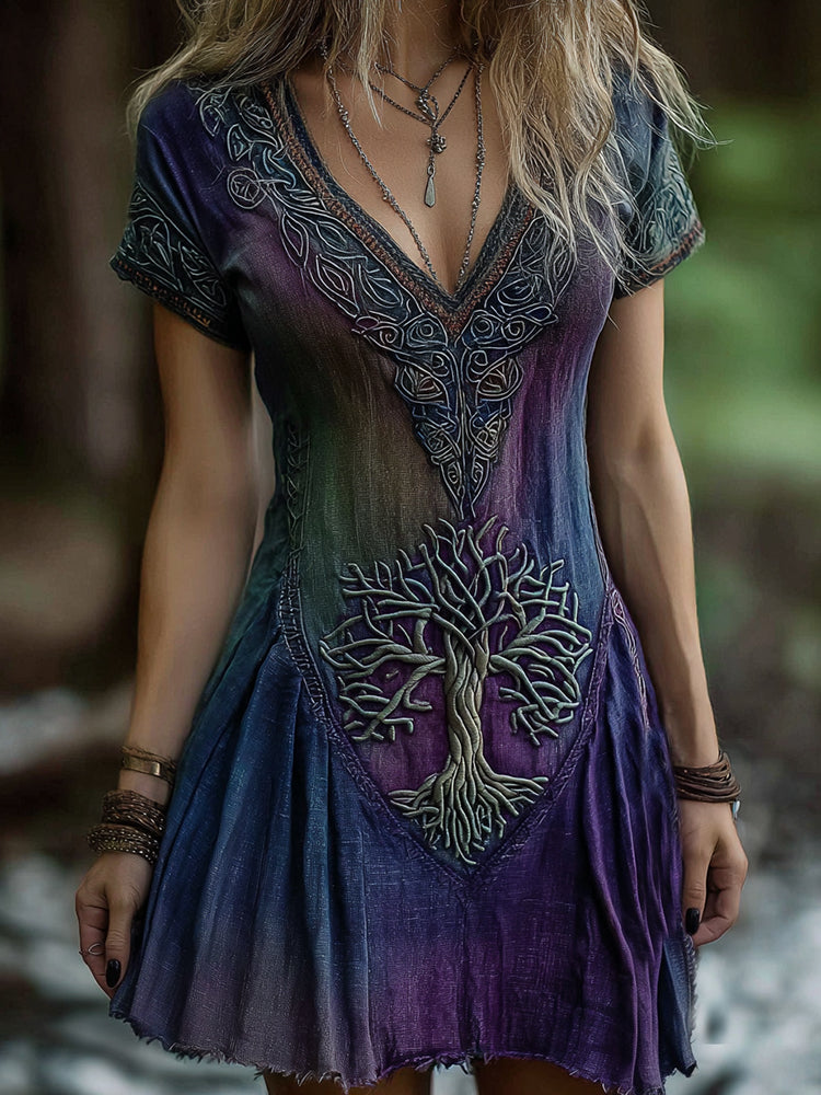Gracefully Styled Dress for Any Occasion