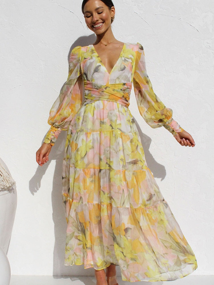 Gracefully Styled Dress for Any Occasion