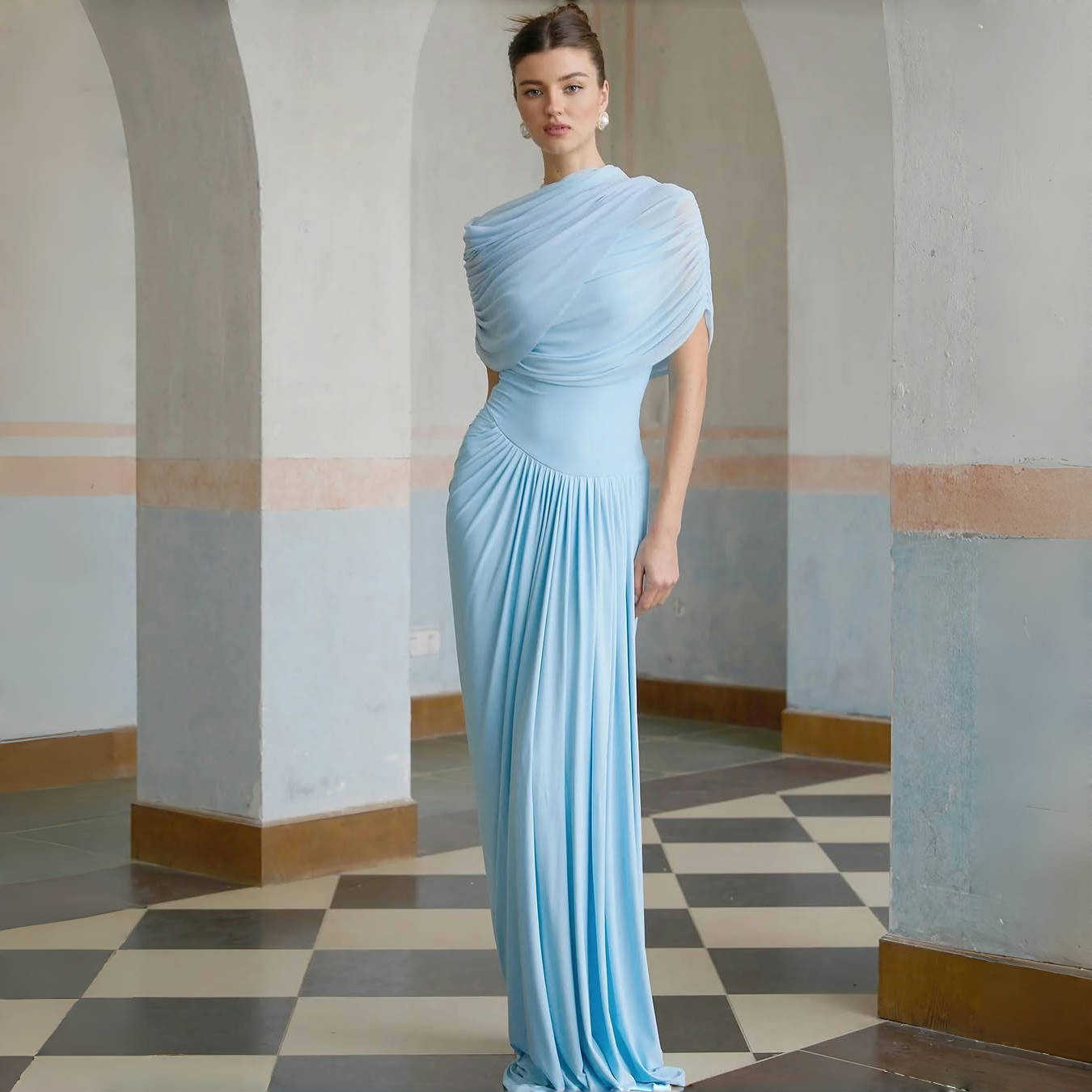 Classic Vintage & Enduringly Stylish Dress