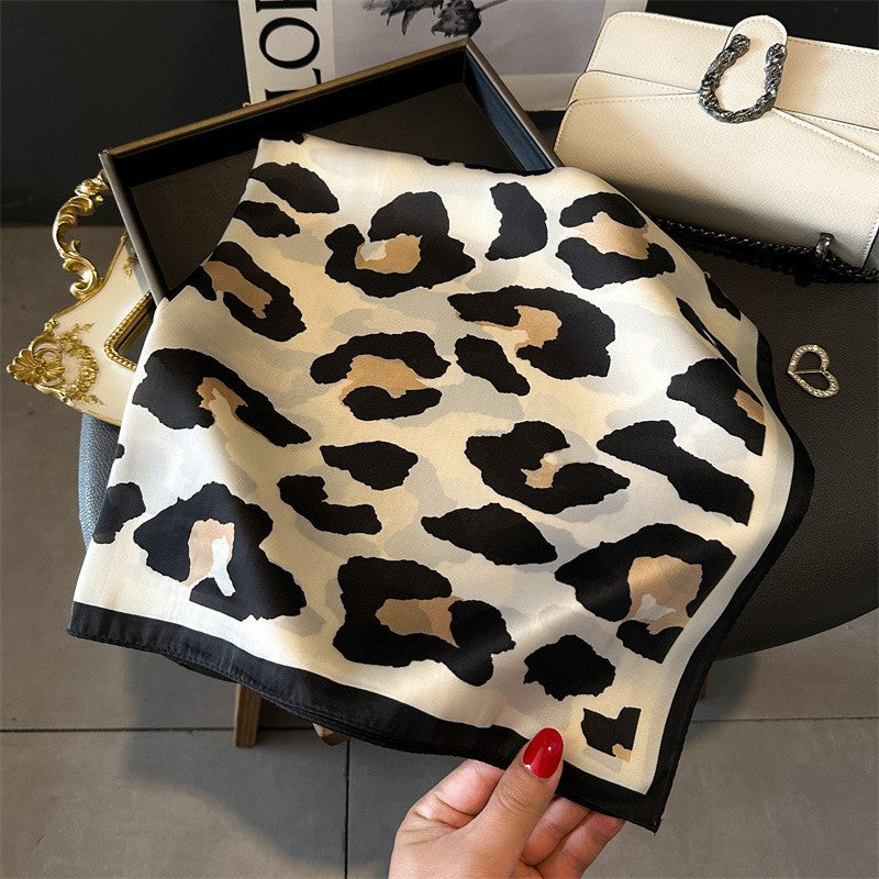 Classic Vintage Bag with a Flattering Fit