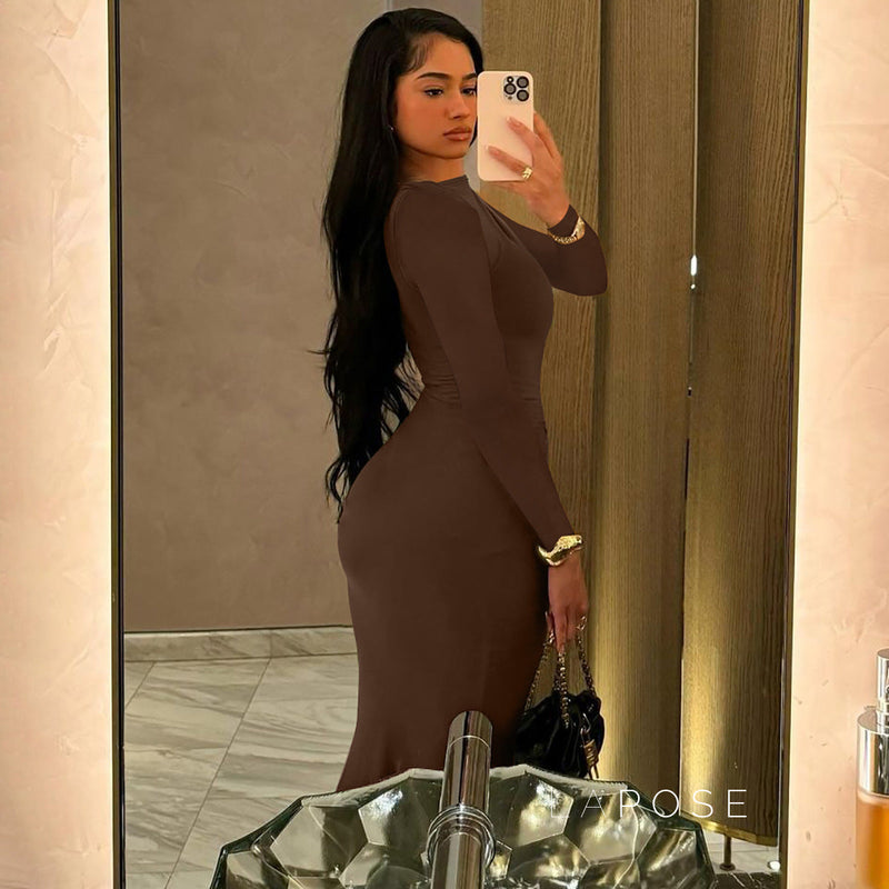 Effortlessly Elegant Dress with a Timeless Design